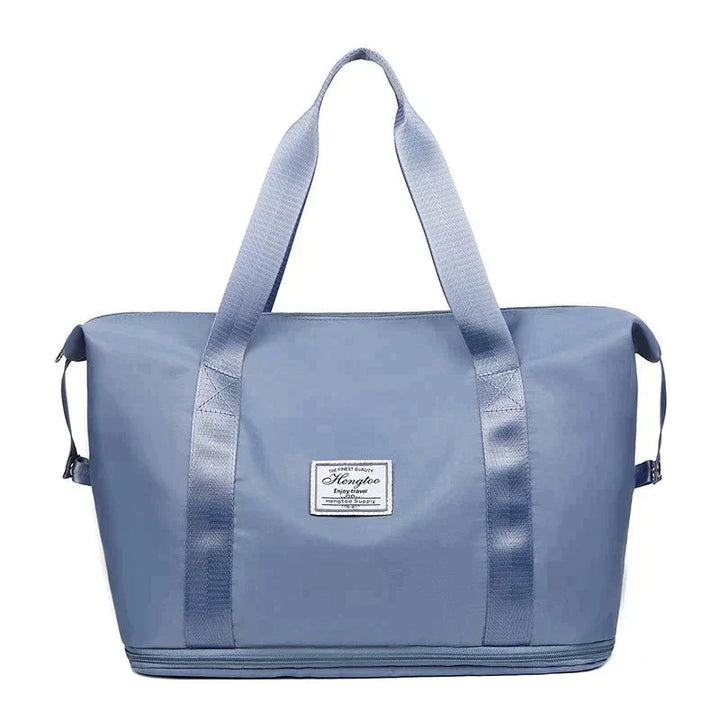 Cleo™ – Waterproof Travel Bag with Ample Storage