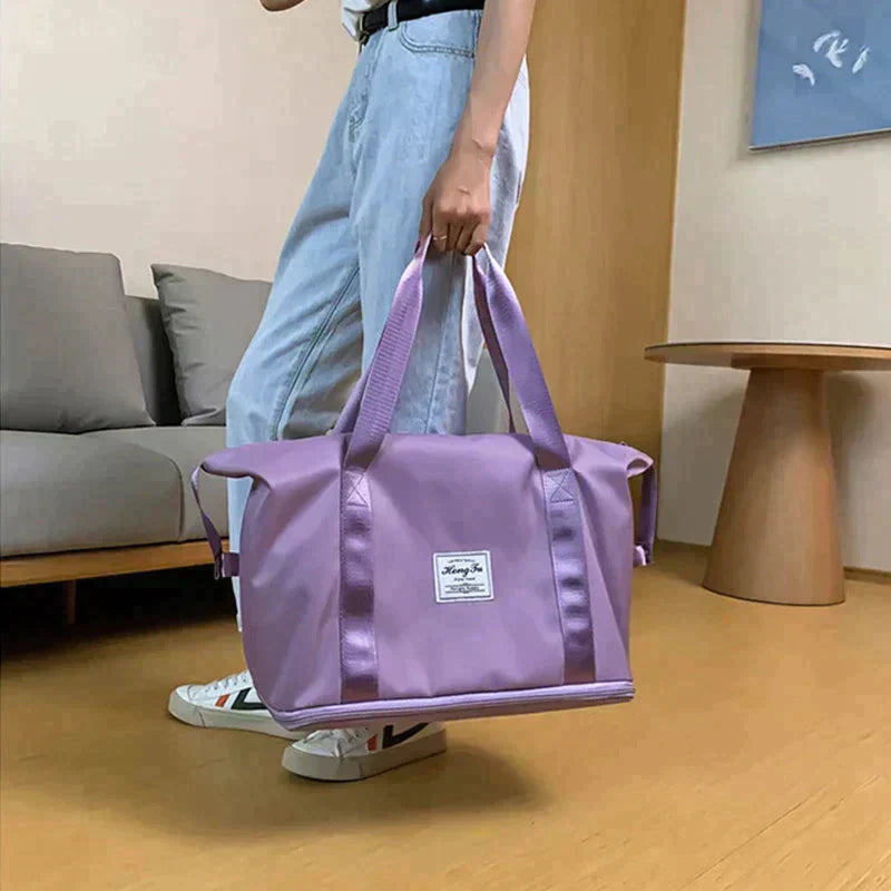 Cleo™ – Waterproof Travel Bag with Ample Storage