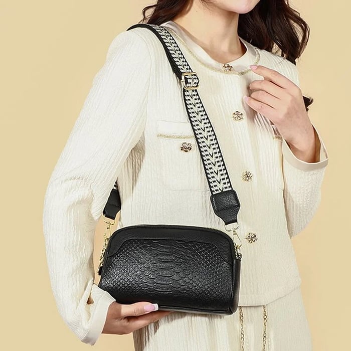 Soleil™ – Croc-Pattern Mini Crossbody Bag