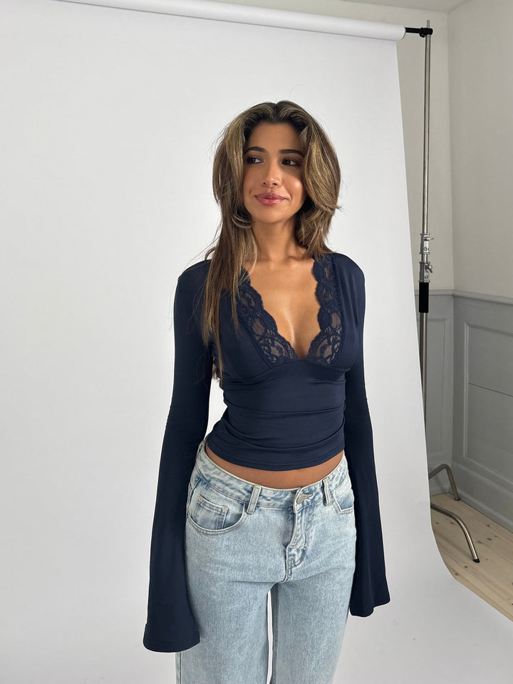 Avelisse™ – Silk and Lace Top