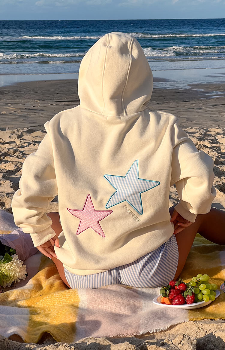 Serelle™ – Hoodie with Star Design