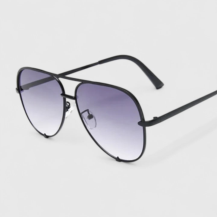 Elara™ – Chic Sunglasses