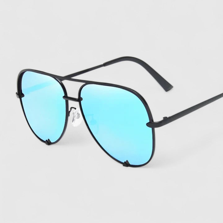 Elara™ – Chic Sunglasses