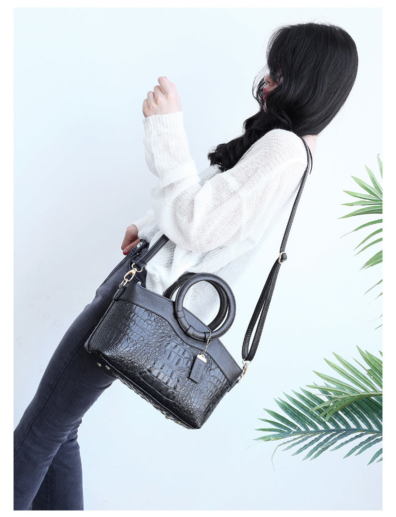 Clara™ – Classic Croc | Versatile Vintage Bag