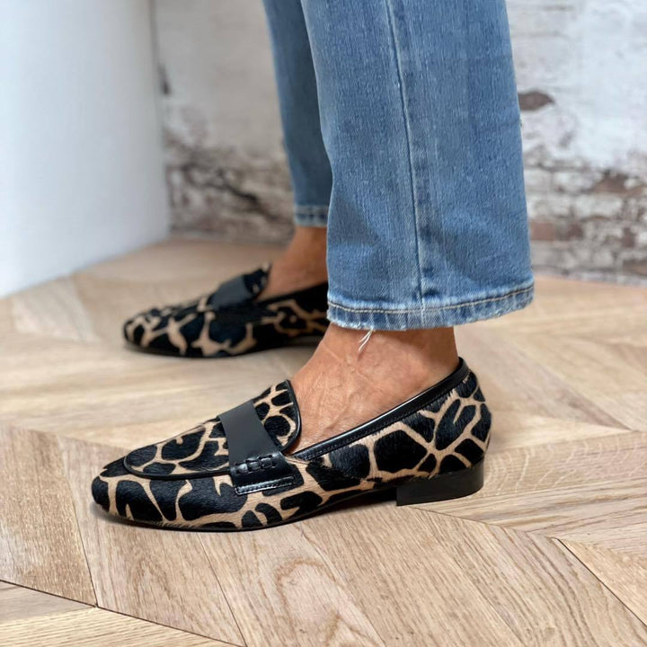 Marcella – Classic Animal-Print Loafers