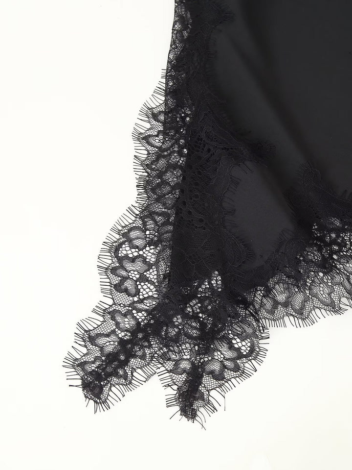 Virelle™ – Top Halter in Draped Lace