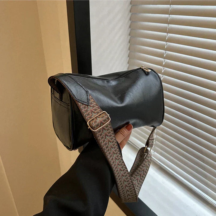 Elara™ – Vintage Leather Crossbody Bag