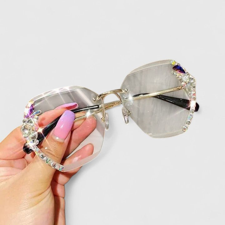 Selara™ – Elegant Sunglasses