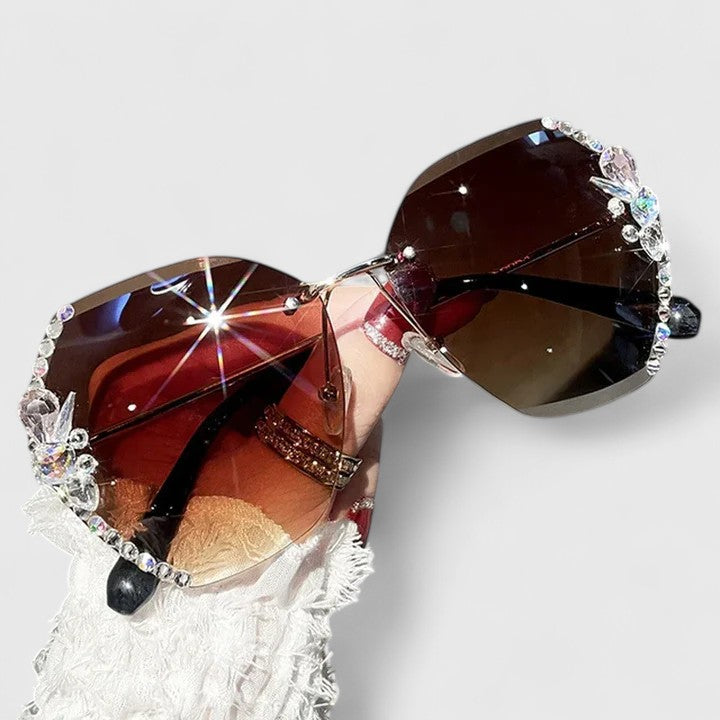 Selara™ – Elegant Sunglasses