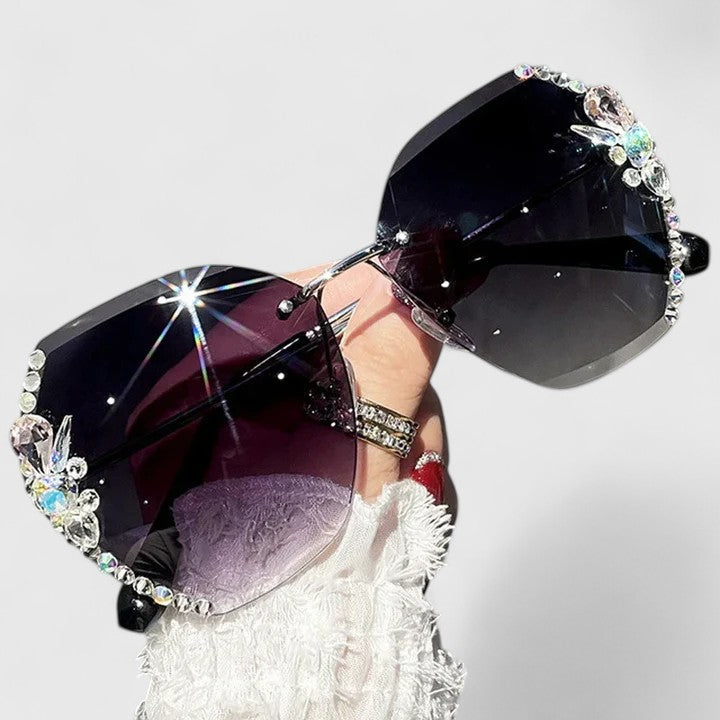 Selara™ – Elegant Sunglasses