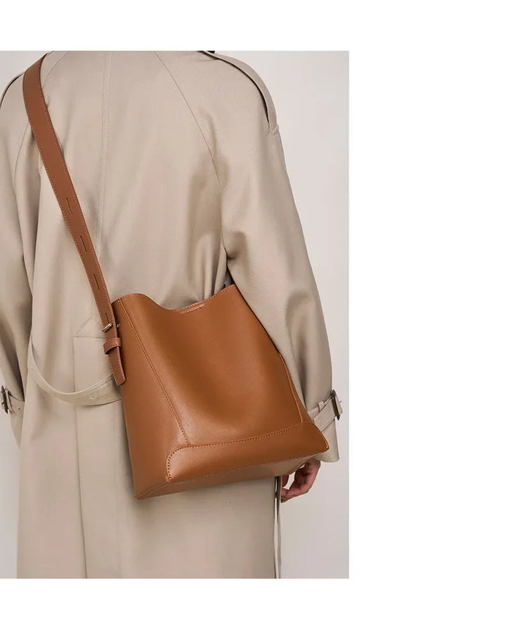Mira™ – Elegant Sand Shoulder Bag