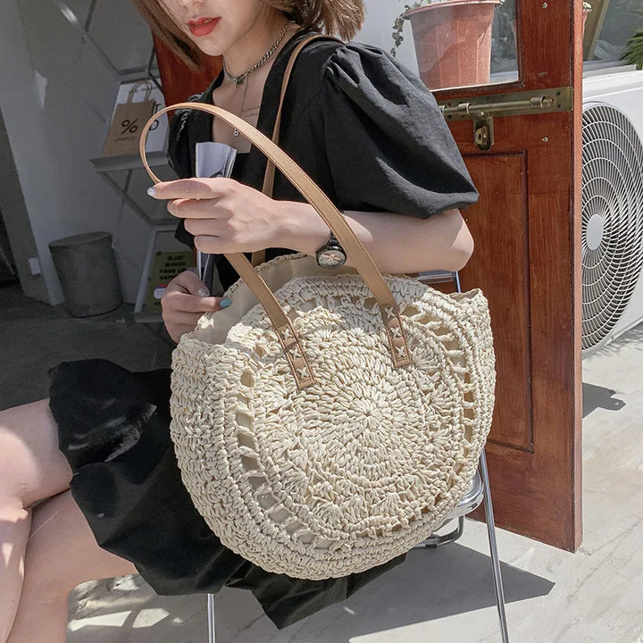 Livia™ – Multifunctional Straw Handbag