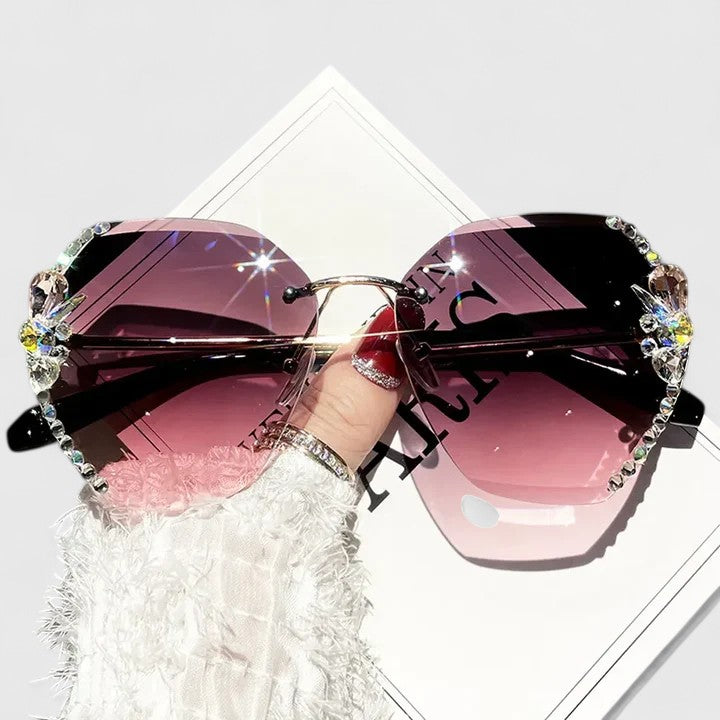 Selara™ – Elegant Sunglasses