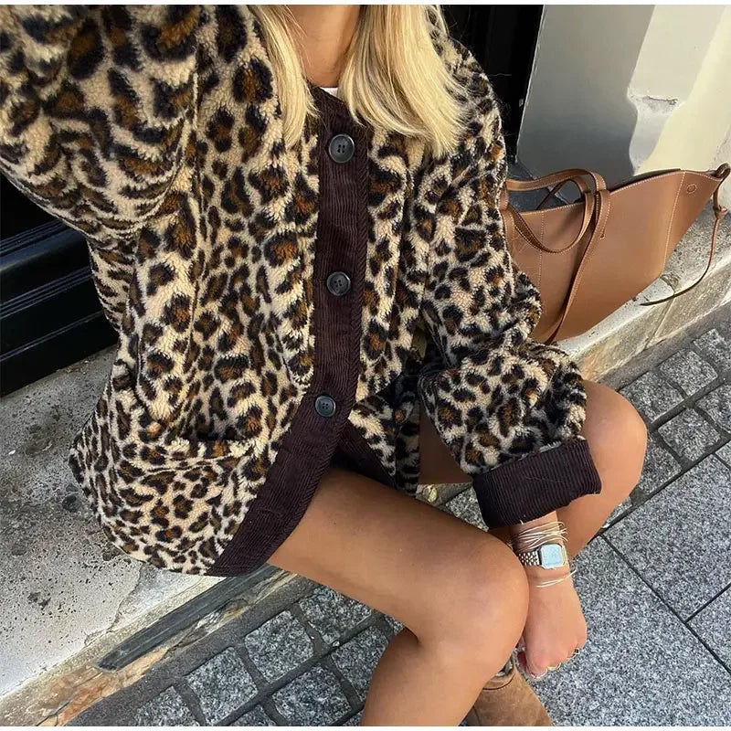 Calisse™ – Stylish Leopard Cardigan