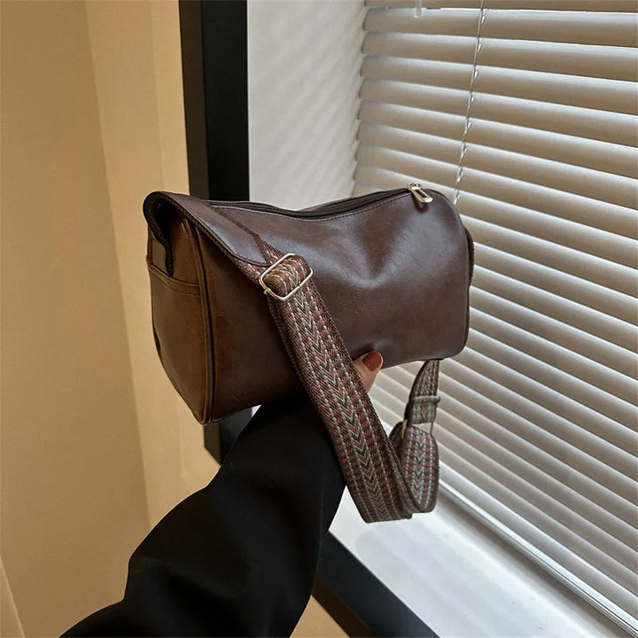 Elara™ – Vintage Leather Crossbody Bag