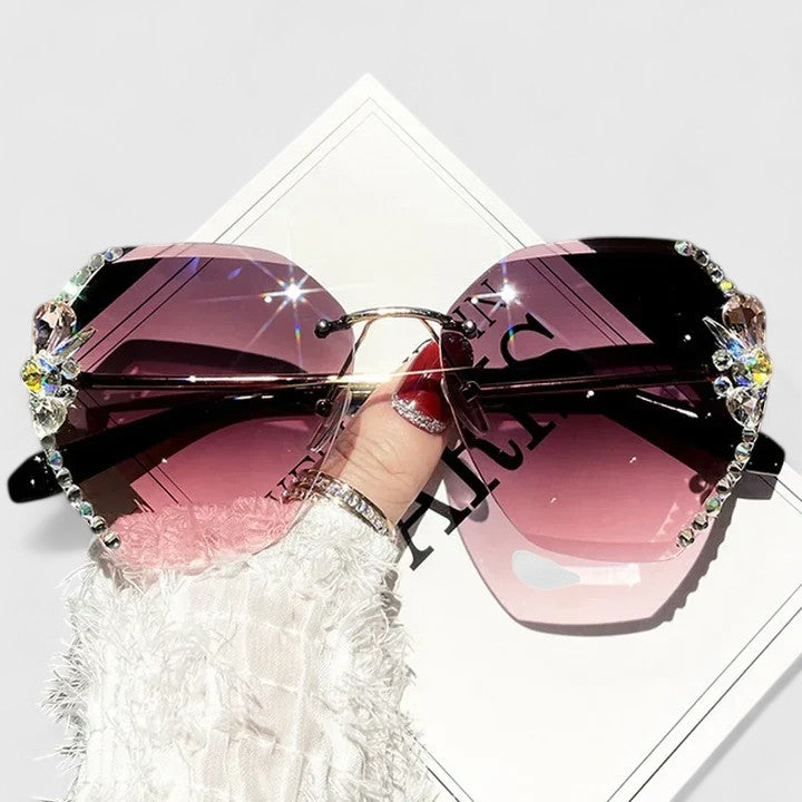 Selara™ – Elegant Sunglasses