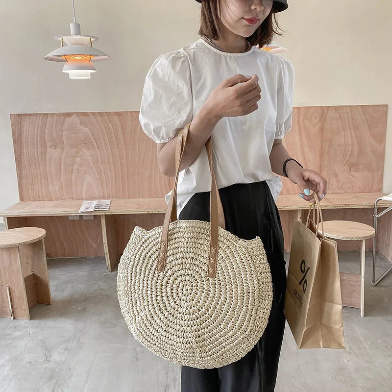 Livia™ – Multifunctional Straw Handbag