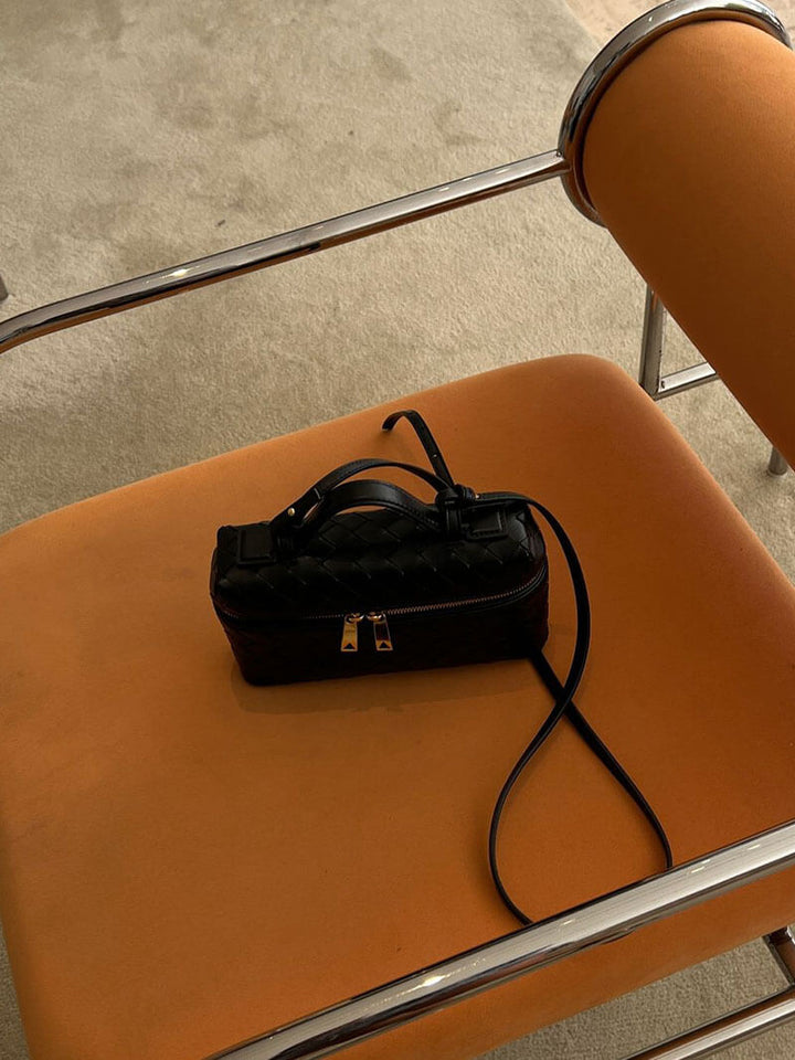 Elara™ – Chic Crossbody Bag