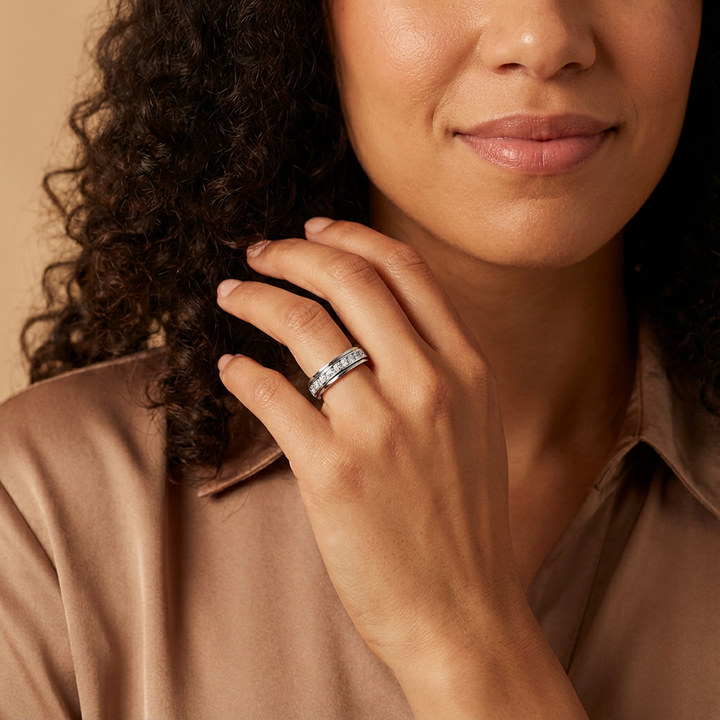 Kath™ –  Elegant Spinner Ring