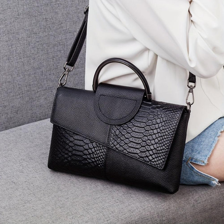 Elara™ – Croc-Embossed Luxury Bag