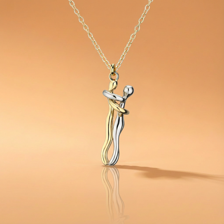 Janae™ – Embrace Necklace