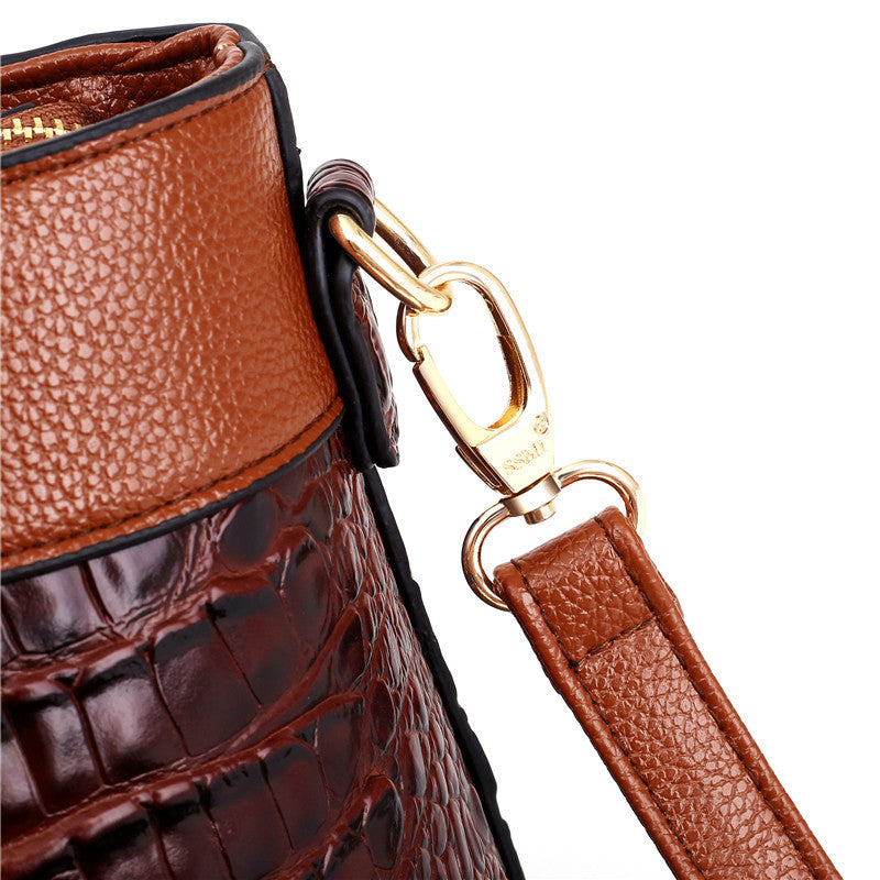 Clara™ – Classic Croc | Versatile Vintage Bag