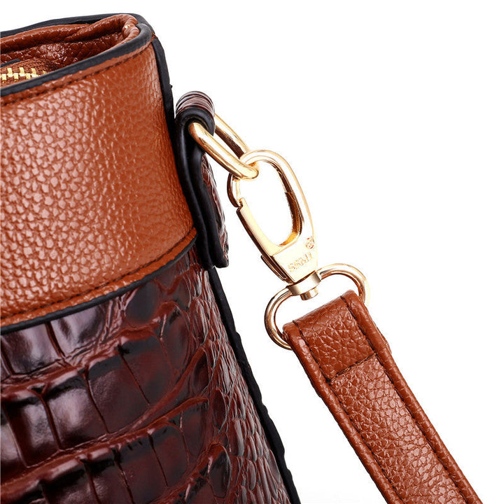 Clara™ – Classic Croc | Versatile Vintage Bag