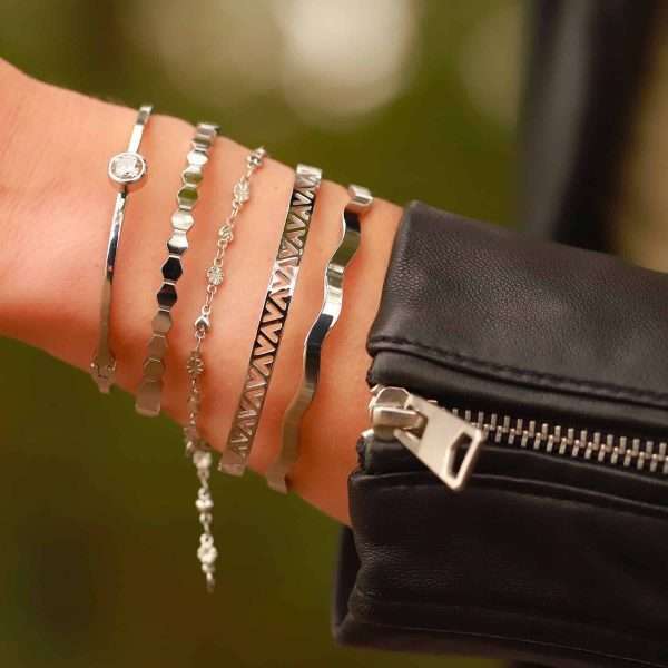 Stainless Steel Bracelet Blooming Flower