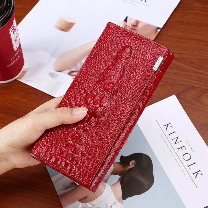 Livia™ – Elegant Embossing RFID Wallet